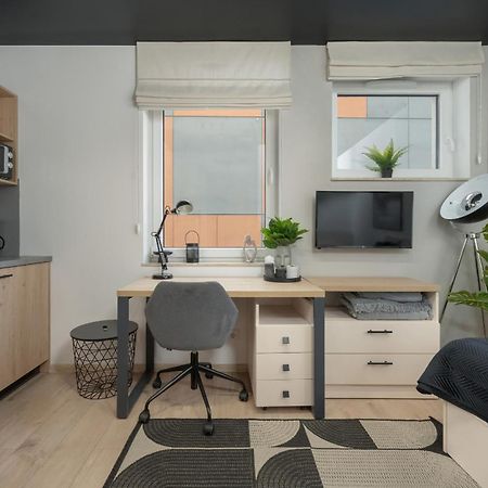 Trendy Studios With Home Office Near Wroclaw Main Station By Noclegi Renters Buitenkant foto